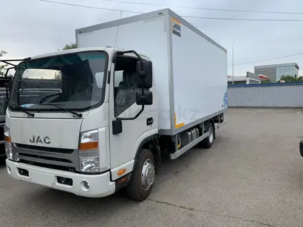 JAC  N 90 2026 года за 21 800 000 тг. в Семей – фото 3