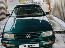 Volkswagen Vento, 1996