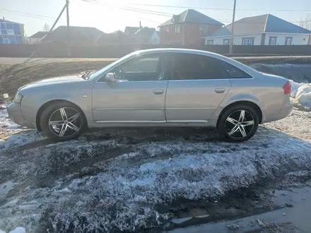 Audi A6 1999 года за 2 850 000 тг. в Уральск – фото 2