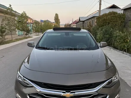 Chevrolet Malibu 2022 года за 12 500 000 тг. в Шымкент – фото 2