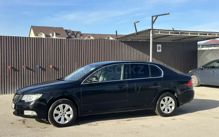 Skoda Superb 2011 года за 3 500 000 тг. в Актау