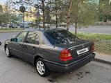 Mercedes-Benz C 200 1996 годаүшін1 300 000 тг. в Астана – фото 4