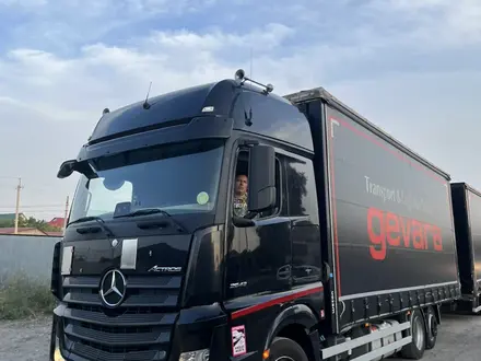 Mercedes-Benz  Actros 2019 года за 35 000 000 тг. в Алматы – фото 12