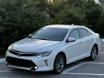 Toyota Camry 2017 года за 12 700 000 тг. в Шымкент