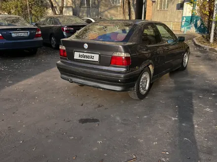 BMW 318 1996 года за 1 200 000 тг. в Алматы – фото 4