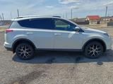 Toyota RAV4 2017 года за 9 600 000 тг. в Кульсары