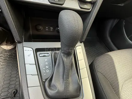 Hyundai Elantra 2020 года за 8 100 000 тг. в Шымкент – фото 6
