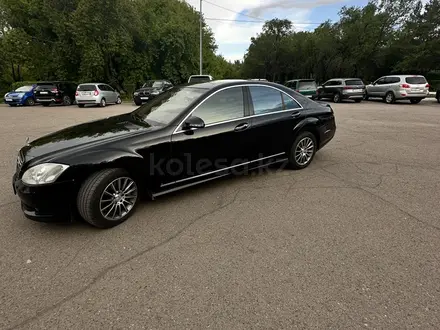 Mercedes-Benz S 350 2006 года за 6 100 000 тг. в Караганда – фото 3