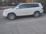Toyota Highlander 2011 года за 8 500 000 тг. в Жанаозен – фото 2