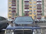 Mercedes-Benz E 220 1994 годаүшін1 600 000 тг. в Семей – фото 2