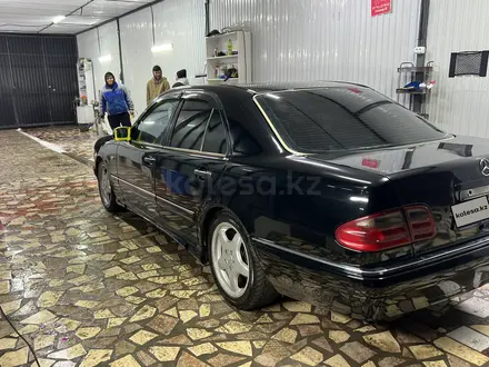 Mercedes-Benz E 320 1997 года за 3 000 000 тг. в Алматы – фото 8