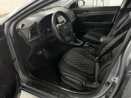 Hyundai Elantra 2018 года за 8 100 000 тг. в Актау – фото 6