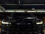 Toyota Land Cruiser 2022 года за 49 000 000 тг. в Алматы