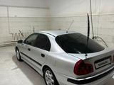 Mitsubishi Carisma 2000 года за 1 500 000 тг. в Жанаозен – фото 2