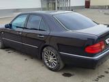 Mercedes-Benz E 230 1997 годаүшін3 600 000 тг. в Кокшетау – фото 5