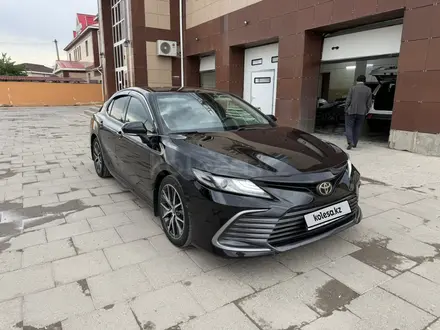 Toyota Camry 2023 года за 14 500 000 тг. в Кызылорда – фото 2