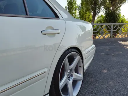 Mercedes-Benz E 55 AMG 2002 года за 9 000 000 тг. в Шымкент – фото 7