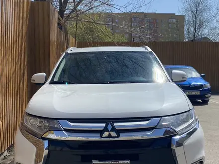 Mitsubishi Outlander 2015 года за 7 500 000 тг. в Астана – фото 3