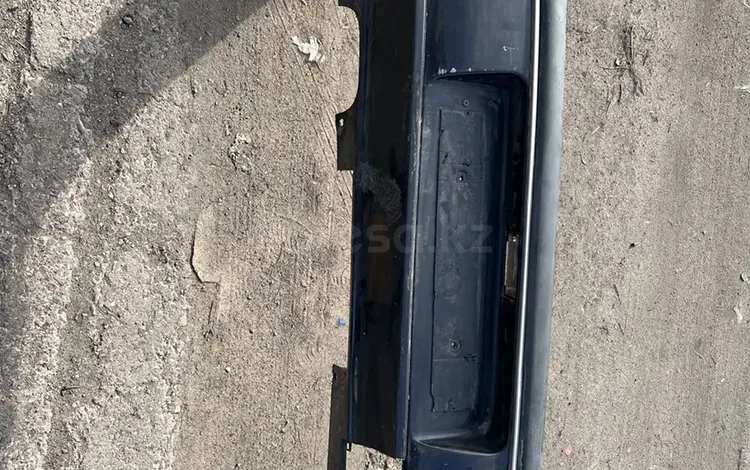 Задний бампер Opel omega B седан за 15 000 тг. в Караганда