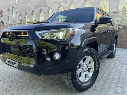 Toyota 4Runner 2020 года за 20 850 000 тг. в Уральск