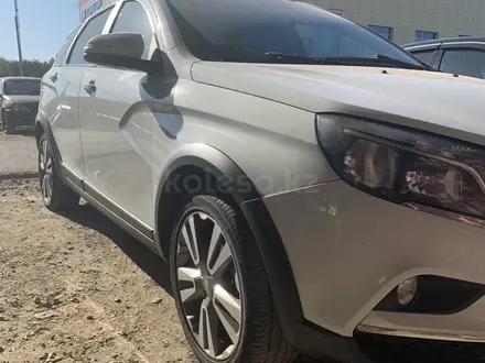 ВАЗ (Lada) Vesta SW Cross 2021 года за 6 200 000 тг. в Актобе – фото 2