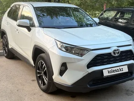 Toyota RAV4 2022 года за 15 200 000 тг. в Уральск