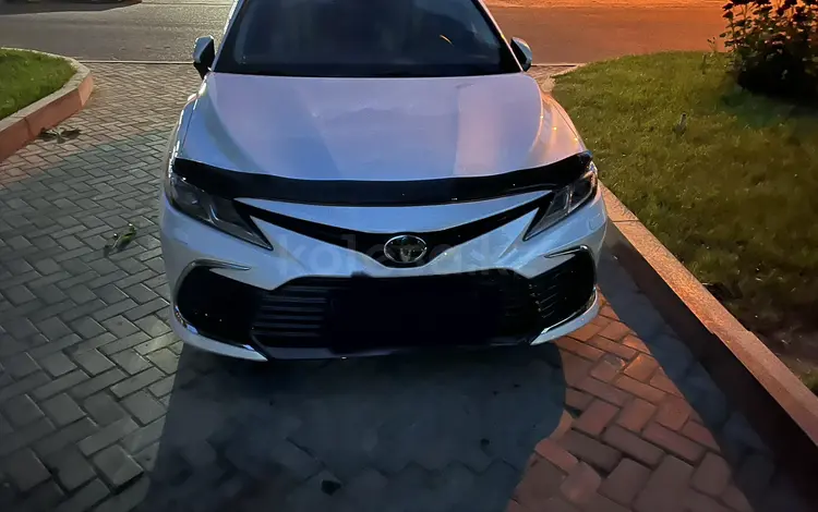 Toyota Camry 2023 годаfor17 500 000 тг. в Шымкент