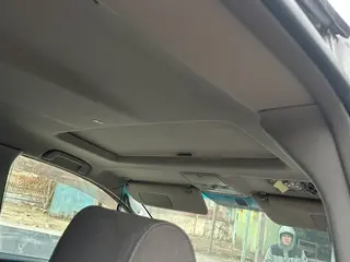Toyota Alphard, 2005