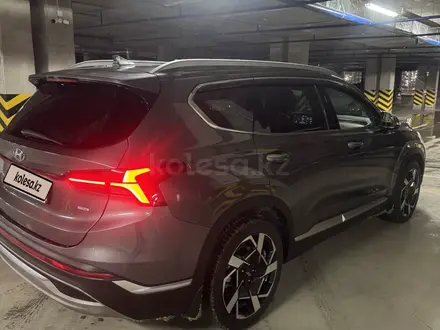 Hyundai Santa Fe 2023 года за 18 000 000 тг. в Астана – фото 3