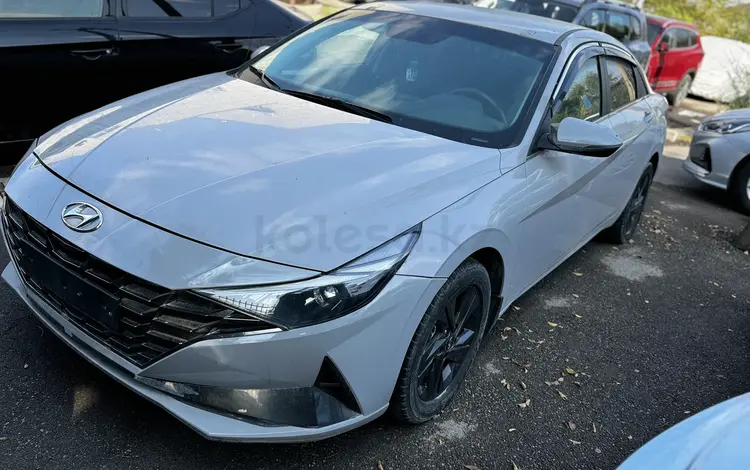 Hyundai Elantra 2023 годаfor8 400 000 тг. в Алматы