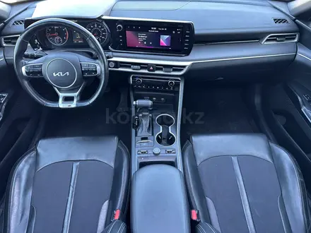 Kia K5 2021 года за 8 990 000 тг. в Актау – фото 10