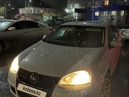 Volkswagen Jetta 2005 года за 4 400 000 тг. в Кокшетау