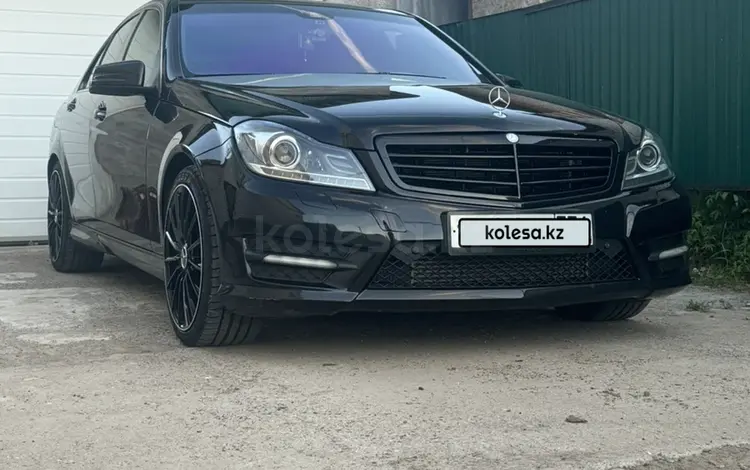 Mercedes-Benz C 180 2012 годаүшін4 800 000 тг. в Уральск