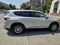 Hyundai Santa Fe 2019 годаfor9 100 000 тг. в Алматы – фото 4