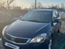 Kia Cerato, 2010