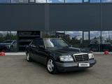 Mercedes-Benz E 220 1994 годаүшін3 000 000 тг. в Уральск – фото 3