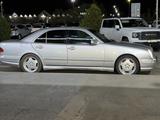 Mercedes-Benz E 55 AMG 1995 годаүшін3 580 000 тг. в Актау – фото 3