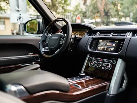 Land Rover Range Rover 2017 года за 31 900 000 тг. в Алматы – фото 15