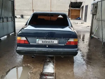 Mercedes-Benz E 200 1990 года за 1 200 000 тг. в Шымкент – фото 3