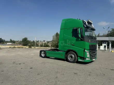 Volvo  FH 2019 года за 37 200 000 тг. в Алматы – фото 3