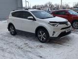 Toyota RAV4 2016 годаүшін12 500 000 тг. в Актобе – фото 2