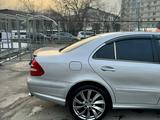 Mercedes-Benz E 320 2003 годаүшін4 800 000 тг. в Алматы – фото 4