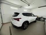 Hyundai Santa Fe 2021 года за 16 000 000 тг. в Астана – фото 2