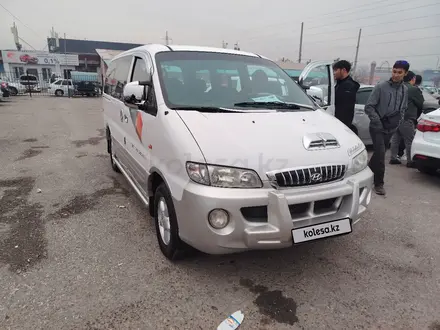 Hyundai Starex 2002 года за 4 000 000 тг. в Шымкент – фото 2
