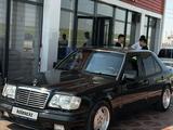 Mercedes-Benz E 220 1992 года за 2 400 000 тг. в Сарыагаш