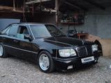 Mercedes-Benz E 220 1992 года за 2 400 000 тг. в Сарыагаш – фото 5