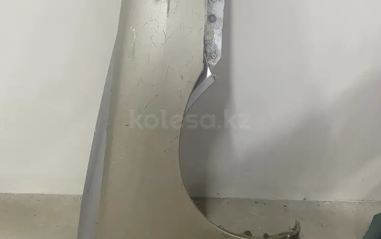 Крыло Мазда 626 Gf 1997-2002 за 1 000 тг. в Актобе