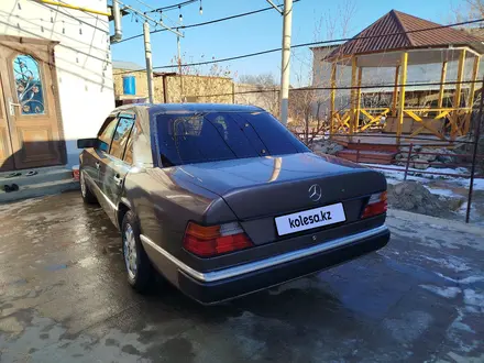 Mercedes-Benz E 200 1990 года за 1 500 000 тг. в Туркестан – фото 2