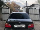 Toyota Avensis 2000 года за 2 500 000 тг. в Актобе – фото 3