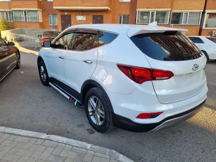 Hyundai Santa Fe 2016 года за 8 000 000 тг. в Караганда – фото 4